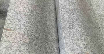 遵义芙蓉白S型拉丝面路沿石
