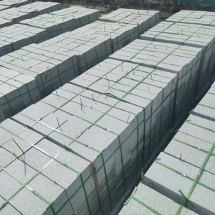 遵义 芝麻白1.8公分火烧300*600地铺，清仓大甩卖