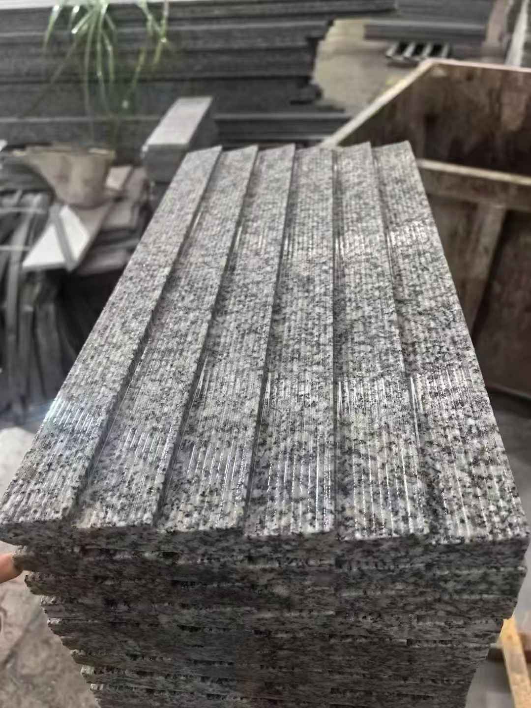 遵义 狼牙石