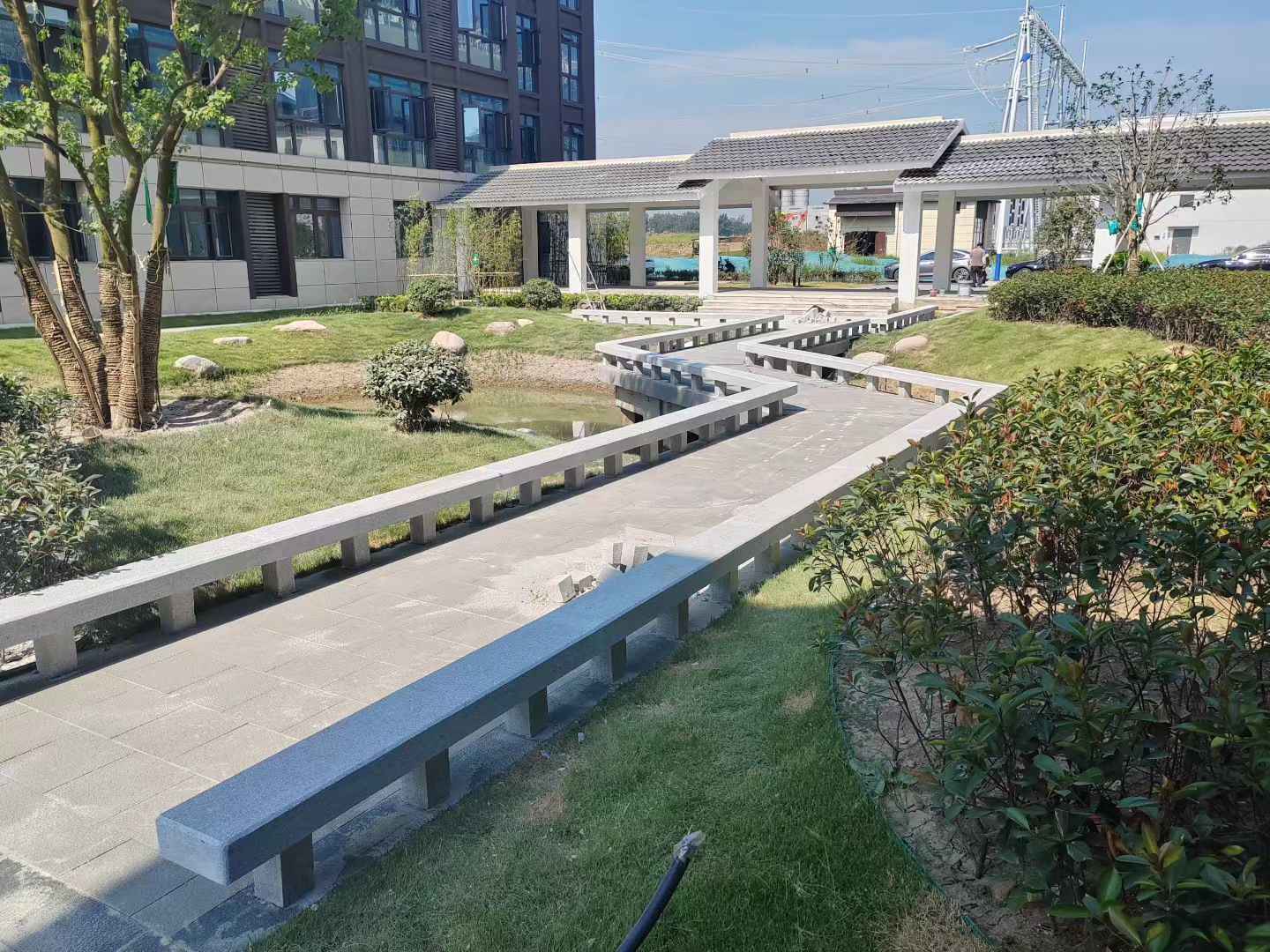 遵义 芝麻灰小区坐凳&栏杆安装效果