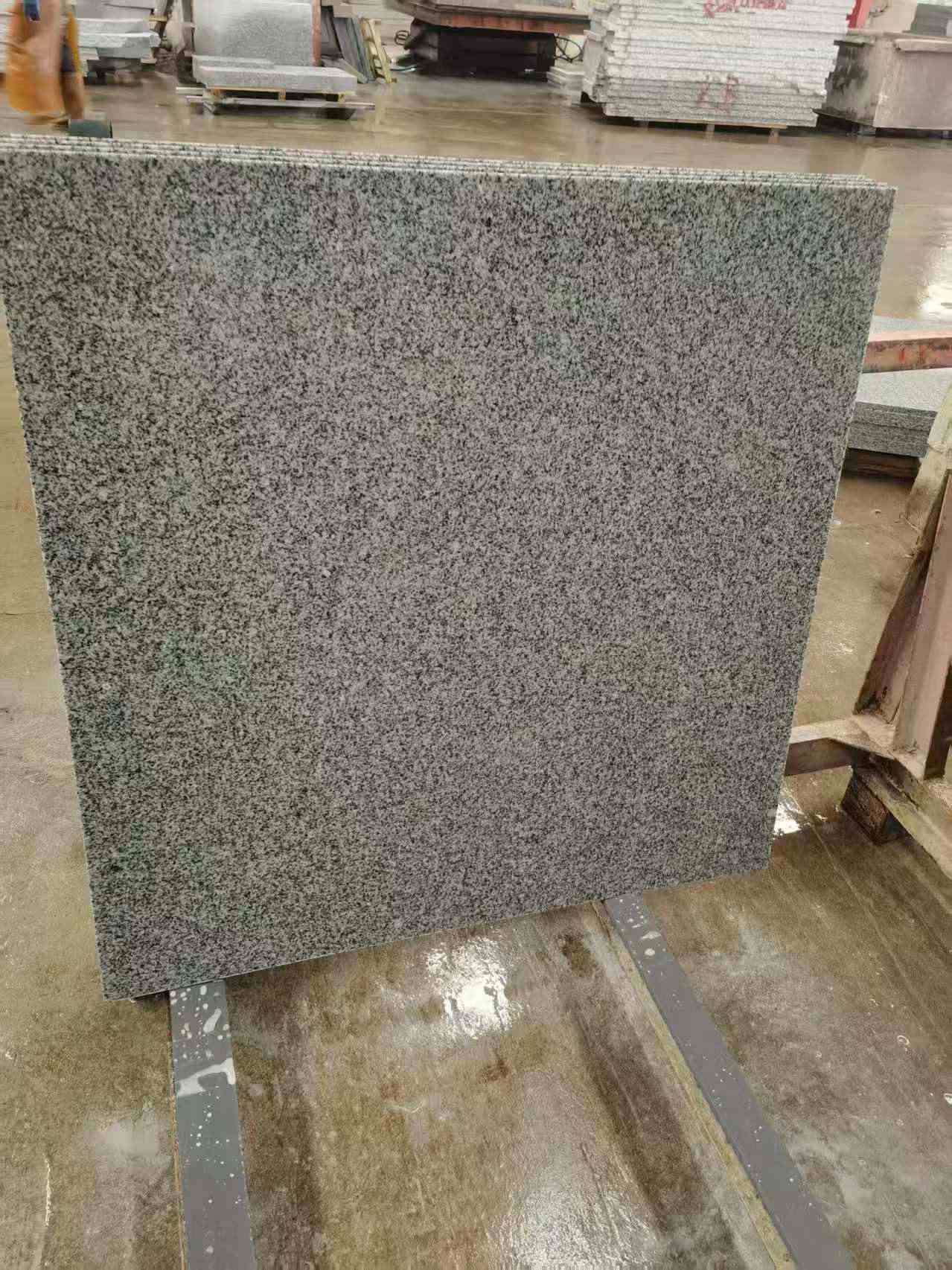 遵义 芝麻白光面900*900，高地铁标准