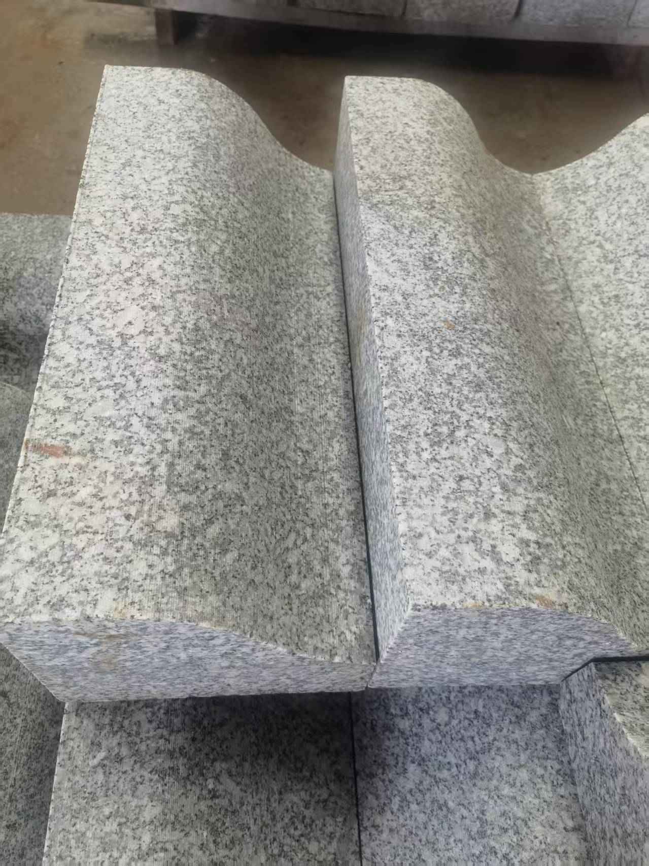 遵义芙蓉白S型拉丝面路沿石