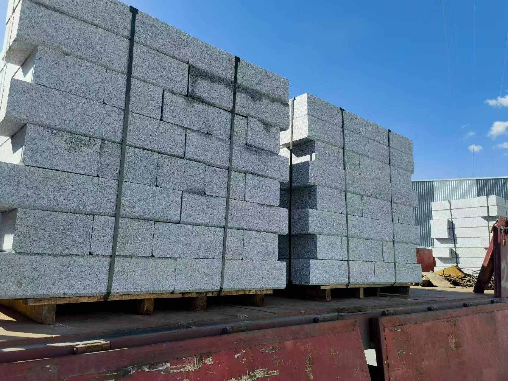 遵义 路沿石装车出货