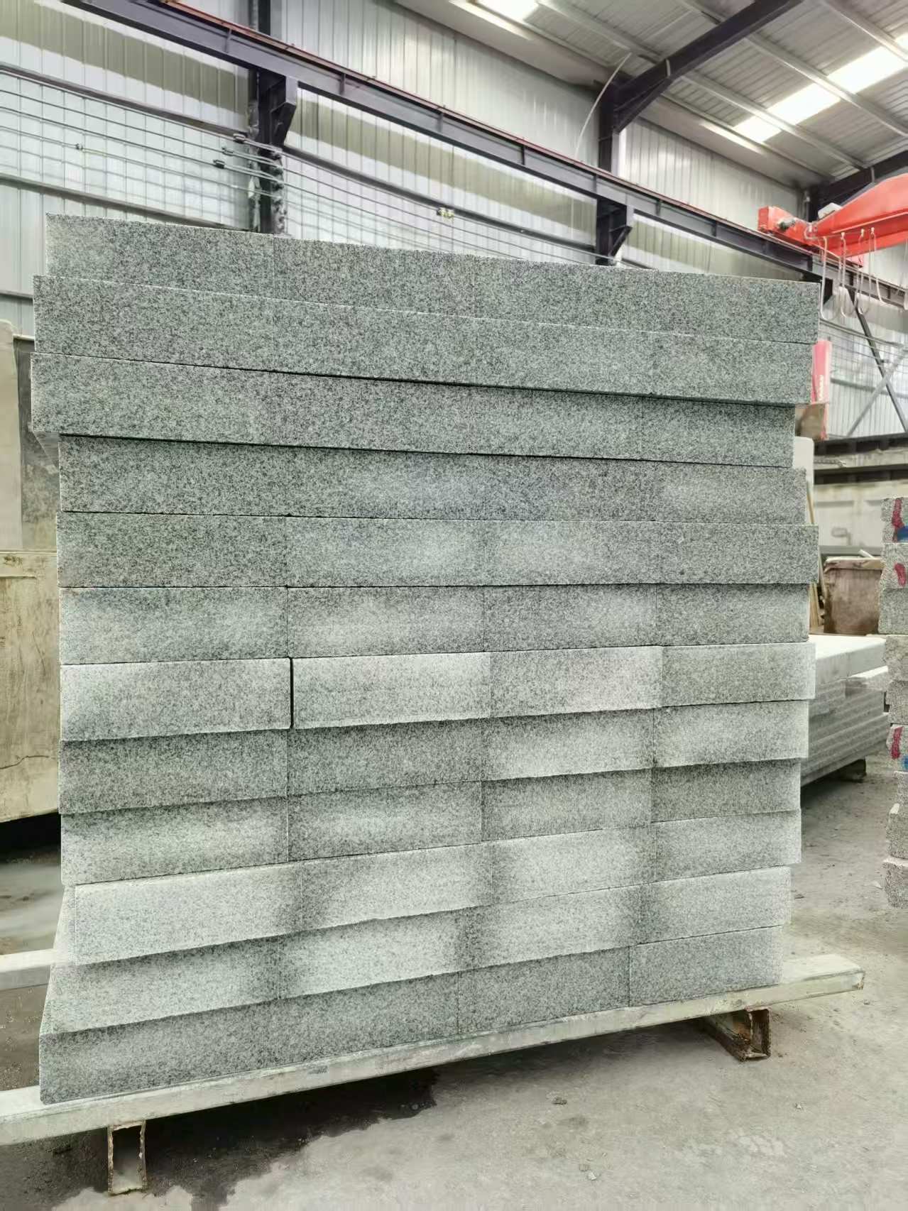 遵义 芝麻白10公分300*600广场地铺，A料定制，尺寸标准，厚薄均匀