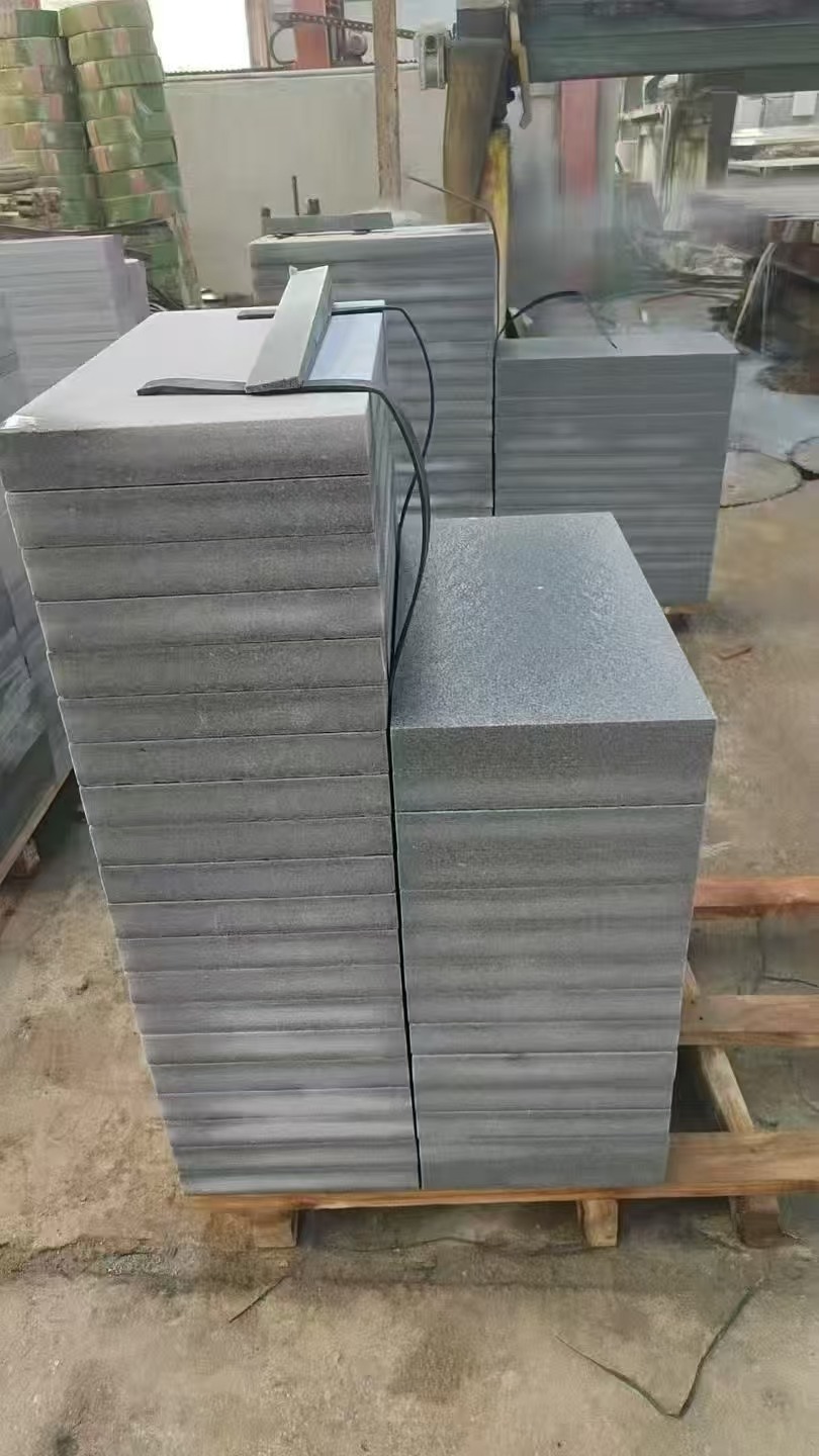 遵义 芝麻灰火烧面300*600*50地铺石材